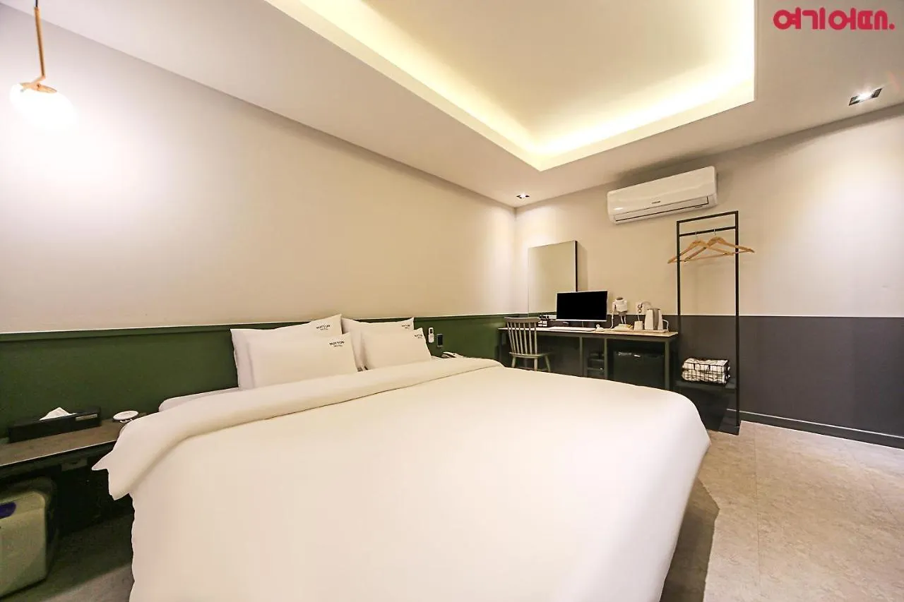 Nampo Button Hotel Busan South Korea