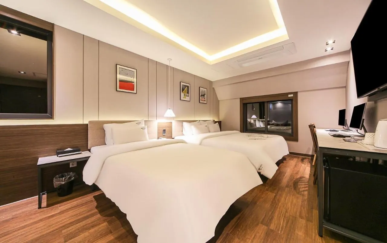 Nampo Button Hotel Busan South Korea