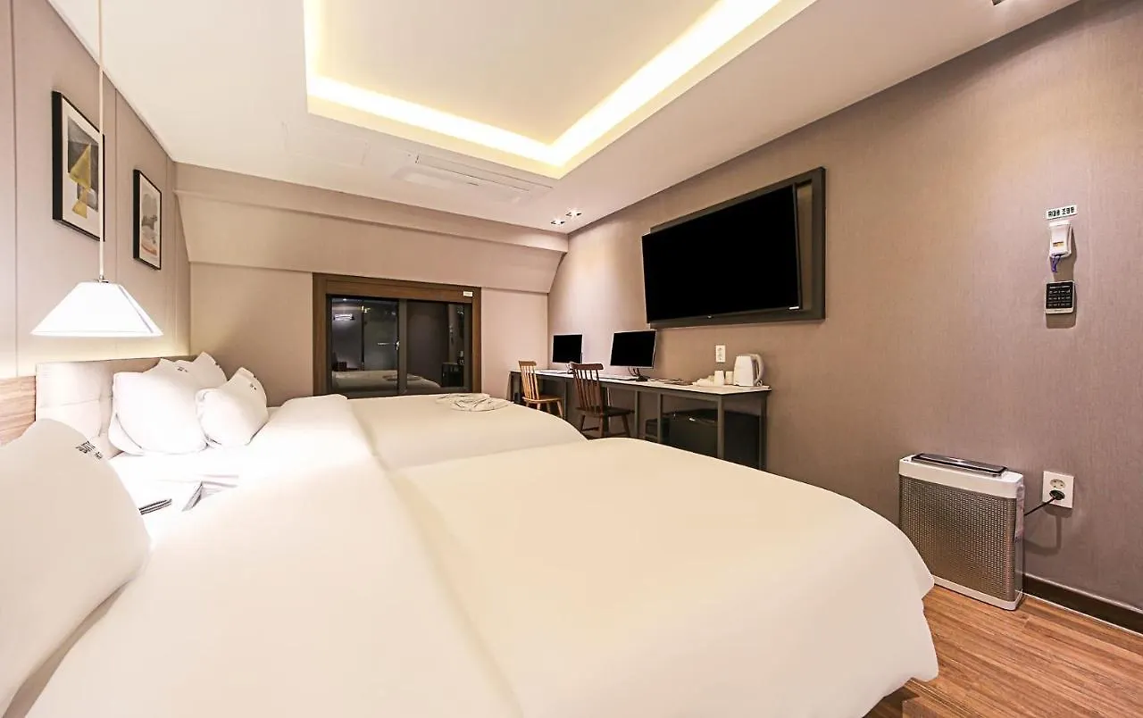 Nampo Button Hotel Busan