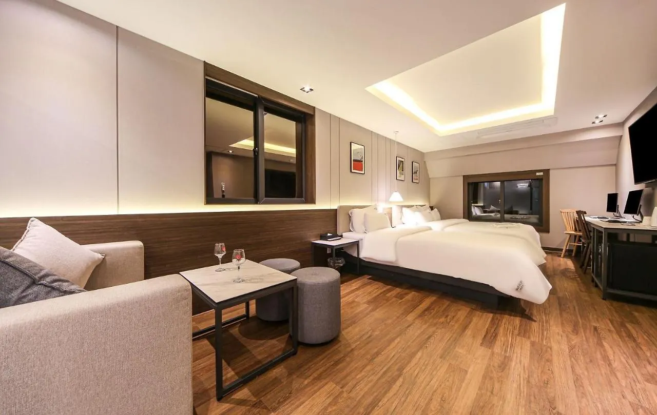 Motel Nampo Button Hotel Busan
